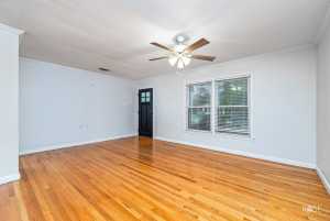 2310 W Twohig Ave (9)
