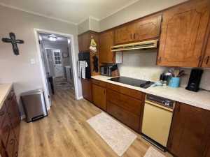606 Nichols St (11)
