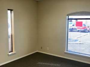 301 W 1st St (10)