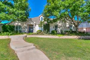 4901 N Bentwood Dr