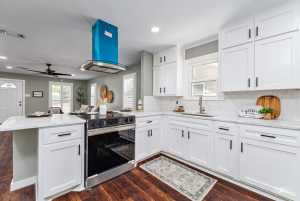 410 S Van Buren St (11)