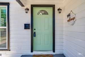 410 S Van Buren St (6)