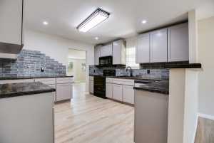 1901 Walnut St (11)