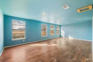 921 Broadway St (16)