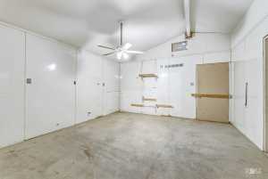 921 Broadway St (19)