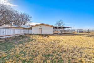 921 Broadway St (21)