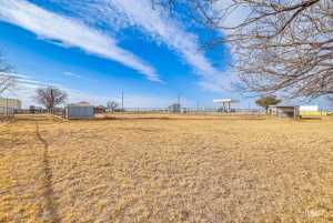 921 Broadway St (28)