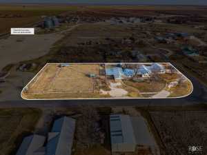 921 Broadway St (31)