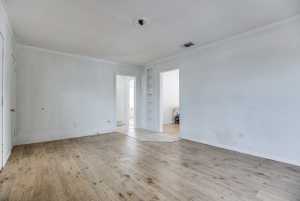 2621 Guadalupe St (8)