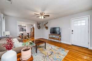 204 S Monroe St (5)
