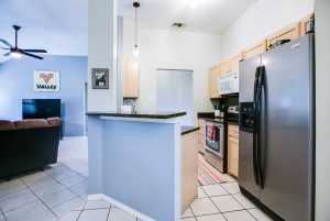 1013 E 44th St (13)