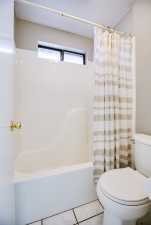 1013 E 44th St (27)