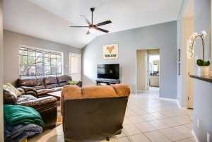 1013 E 44th St (10)