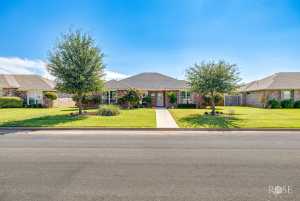 4926 Red Oak Lane (2)