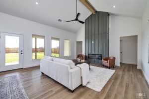 8477 Windmill Rd (5)