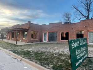324 E Harris Ave (5)