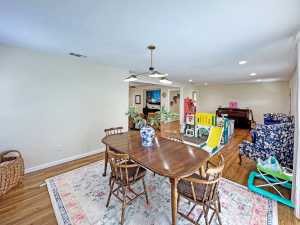 110 N Washington St (10)