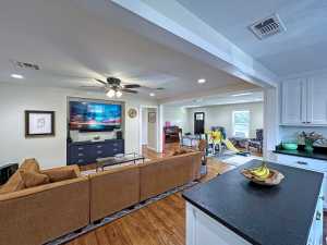110 N Washington St (4)
