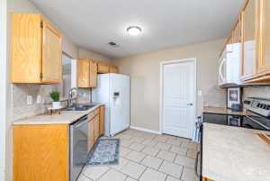 818 Fisher St (12)
