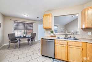 818 Fisher St (14)