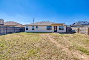 818 Fisher St (25)