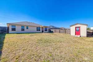 818 Fisher St (29)