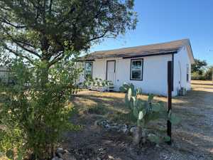 1517 Culberson St (2)