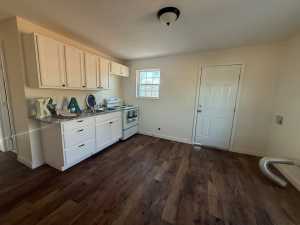 1517 Culberson St (9)