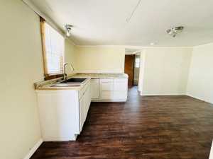 3803 Travis St (5)