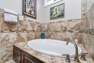 223 S Jefferson St (22)