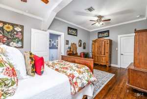 223 S Jefferson St (28)