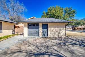 5225 Beverly Dr (33)