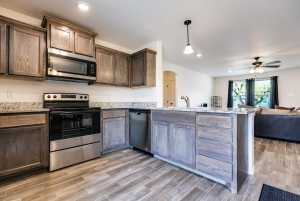 70 E 10th St (12)