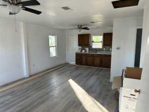 724 W 17th St (2)