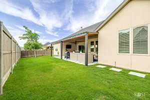 1937 Overhill Dr (37)