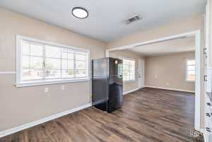 2105 Coleman St (8)