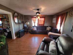 1403 N Broadway St (4)