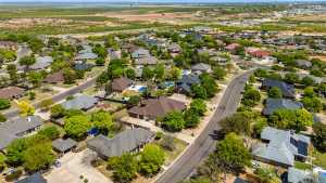 6014 Kingsbridge Dr (12)