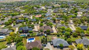 6014 Kingsbridge Dr (14)