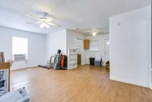 322 S Madison St (18)