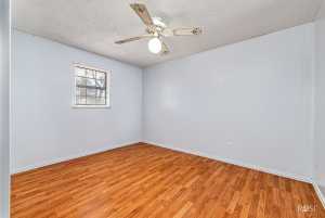 1001 W Tarver St (16)