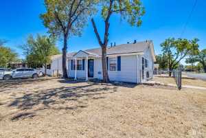 1001 W Tarver St (4)