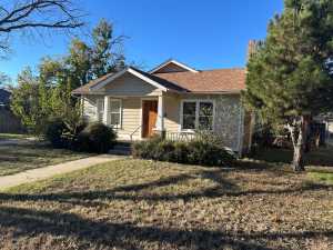 311 S Jackson St (2)