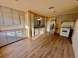 311 S Jackson St (4)