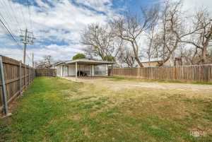 1726 S Park St (22)