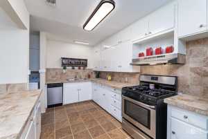 1726 S Park St (6)