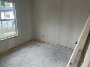 102 W Ave S (4)