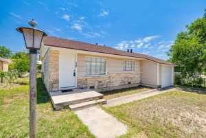 2105 Coleman St (22)