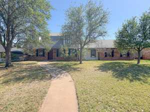 3817 Hillcrest Dr