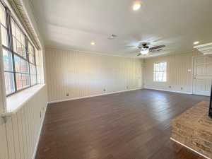 3817 Hillcrest Dr (16)